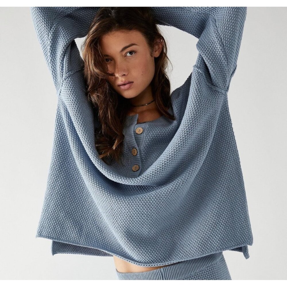 Free People Beach Henley Womens M Blue Hailee Sweater Top Waffle Boho Autumn Sky